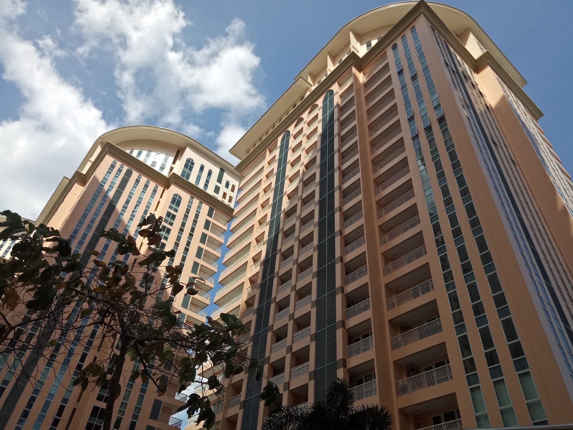 Venice Mckinley Hill Taguig Bgc Exteriör bild